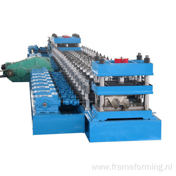 Freeway guardrail roll forming machine